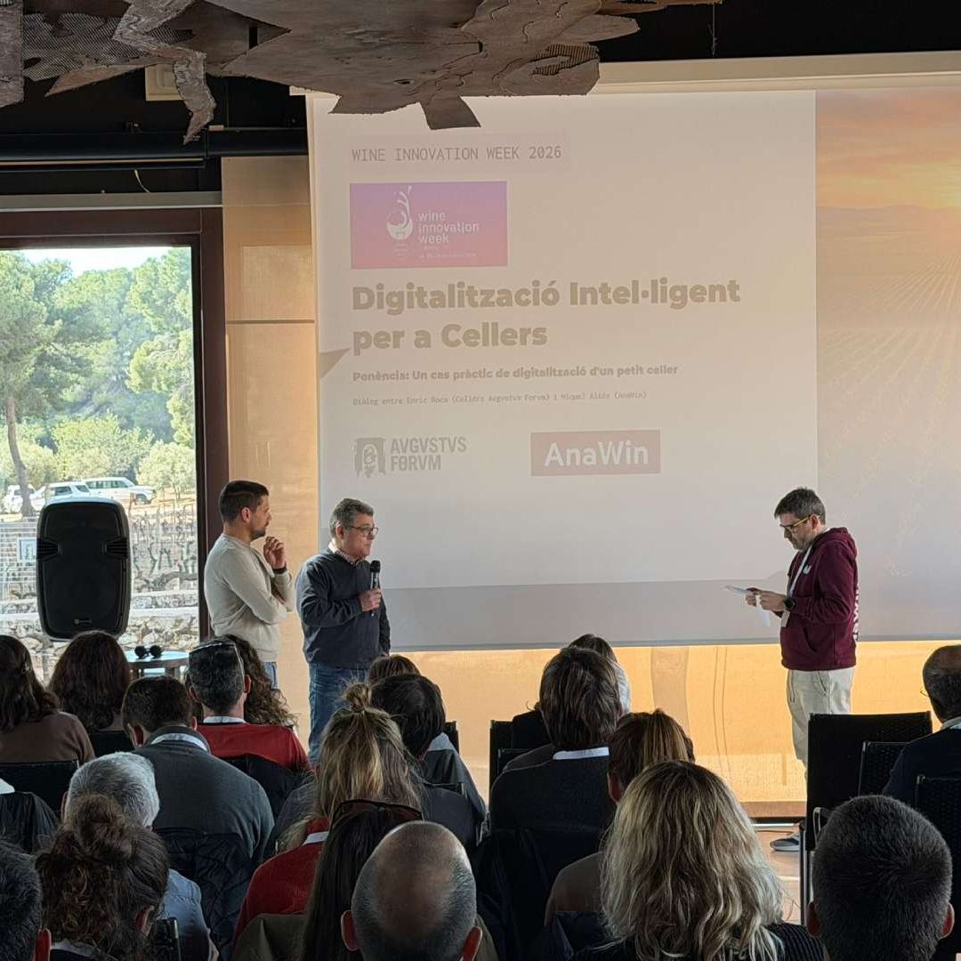 Photography of the presentation about smart digitalization for cellars